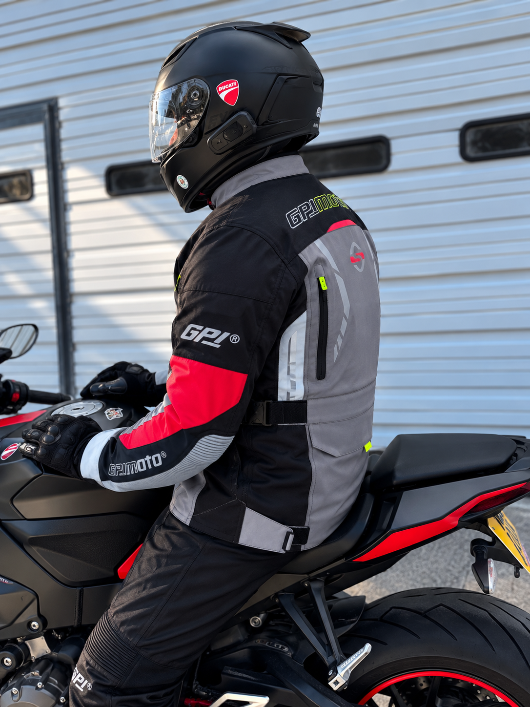 Men’s All-Season High Premium Quality Soft Adjustable Motorcycle Jacket – 6 Pockets, Grey/Black-